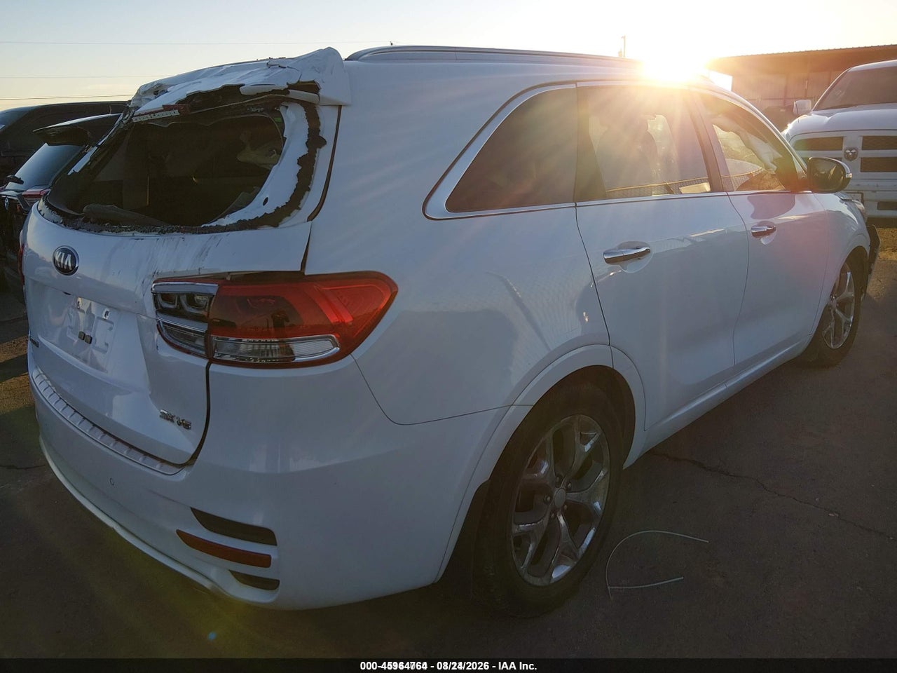 2017 KIA SORENTO 3.3L SX · 4/10
