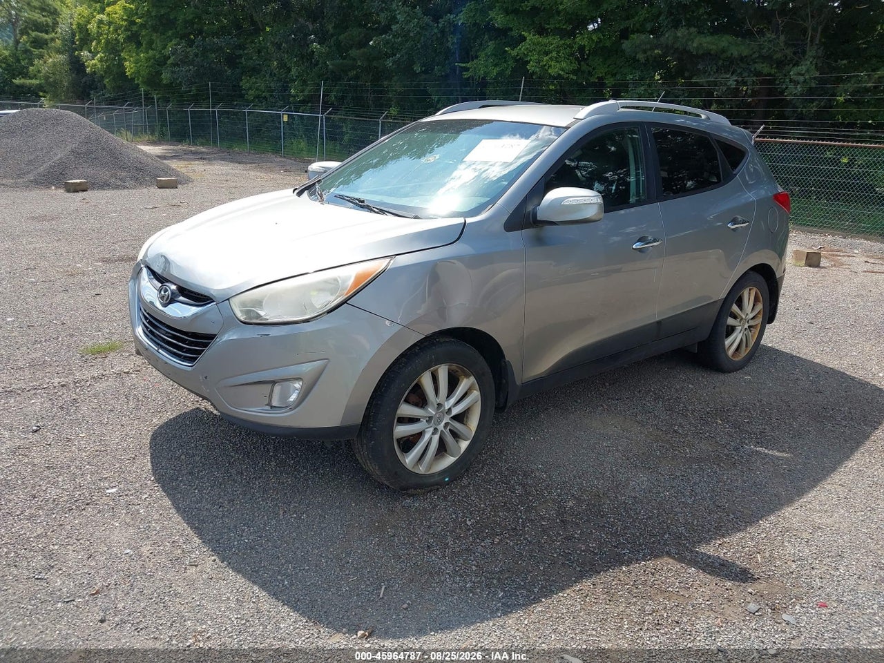 2011 HYUNDAI TUCSON LIMITED · 2/11