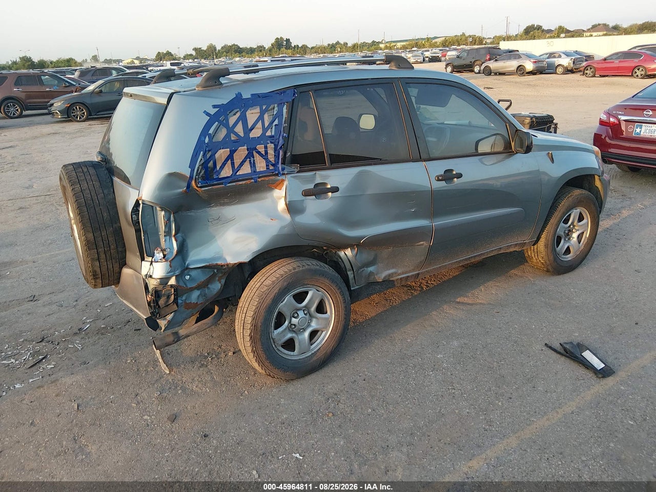 2004 TOYOTA RAV4 · 4/11