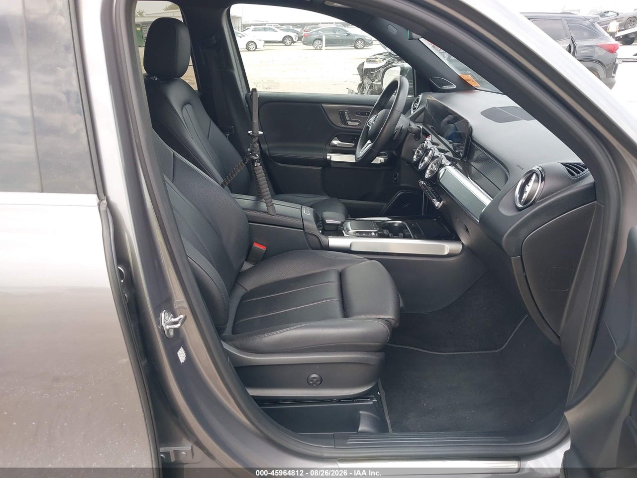 2021 MERCEDES-BENZ GLB 250   · 5/11