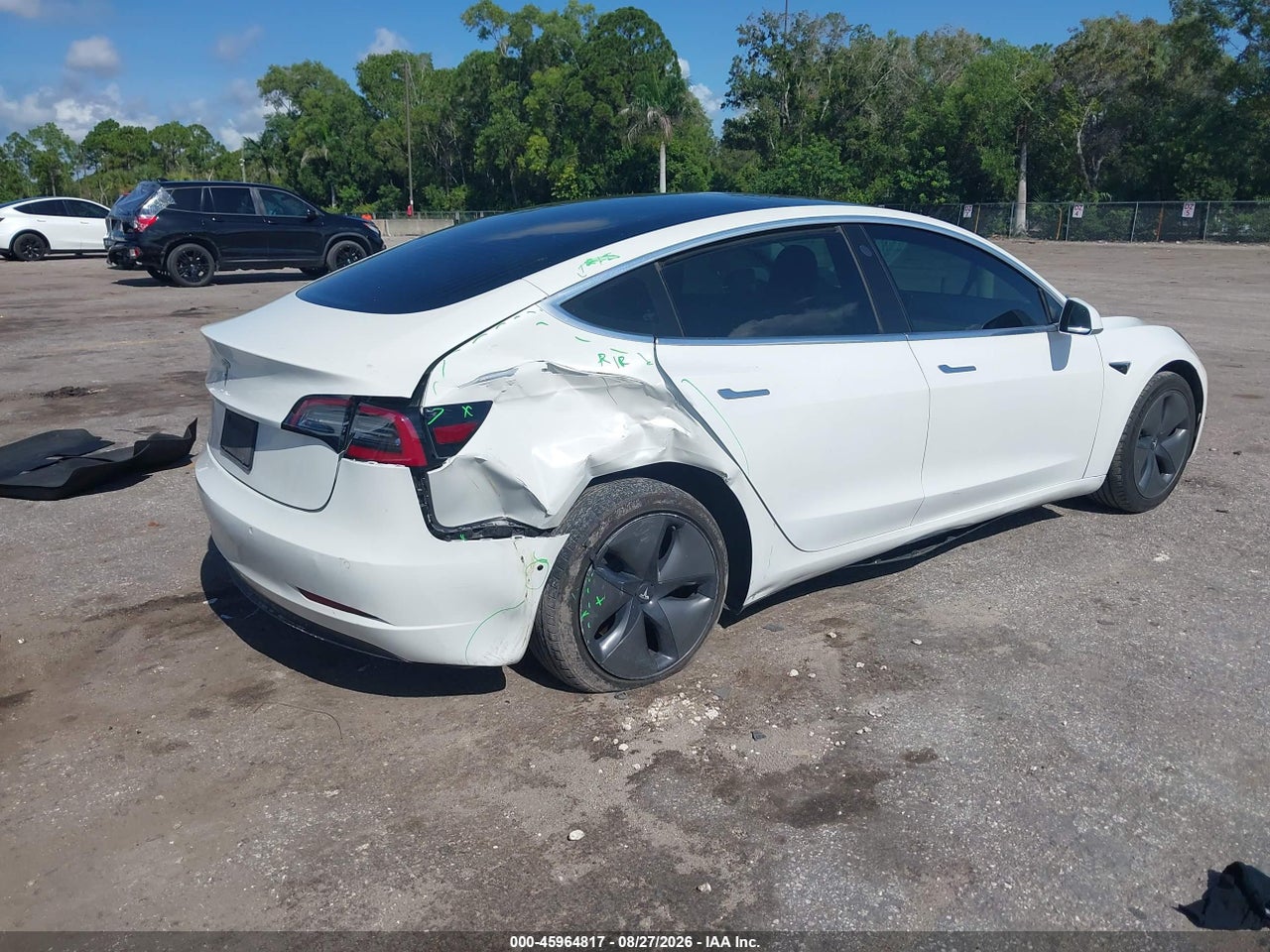2019 TESLA MODEL 3 LONG RANGE/MID RANGE/STANDARD RANGE/STANDARD RANGE PLUS · 4/9