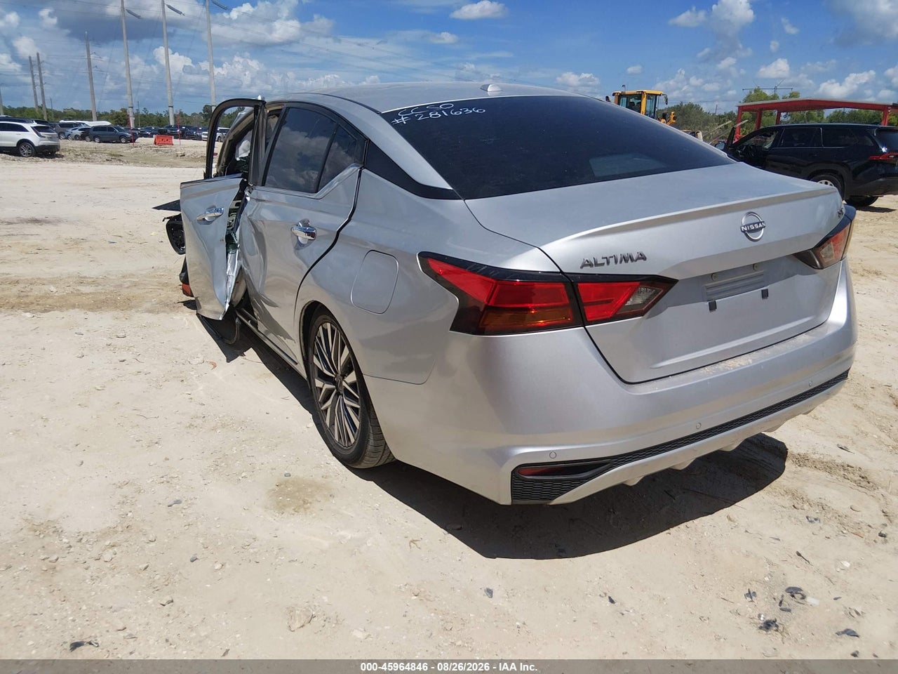 2023 NISSAN ALTIMA SV FWD · 3/10