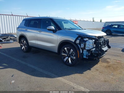 2026 MITSUBISHI OUTLANDER LE 2.5 2WD/SE 2.5 2WD