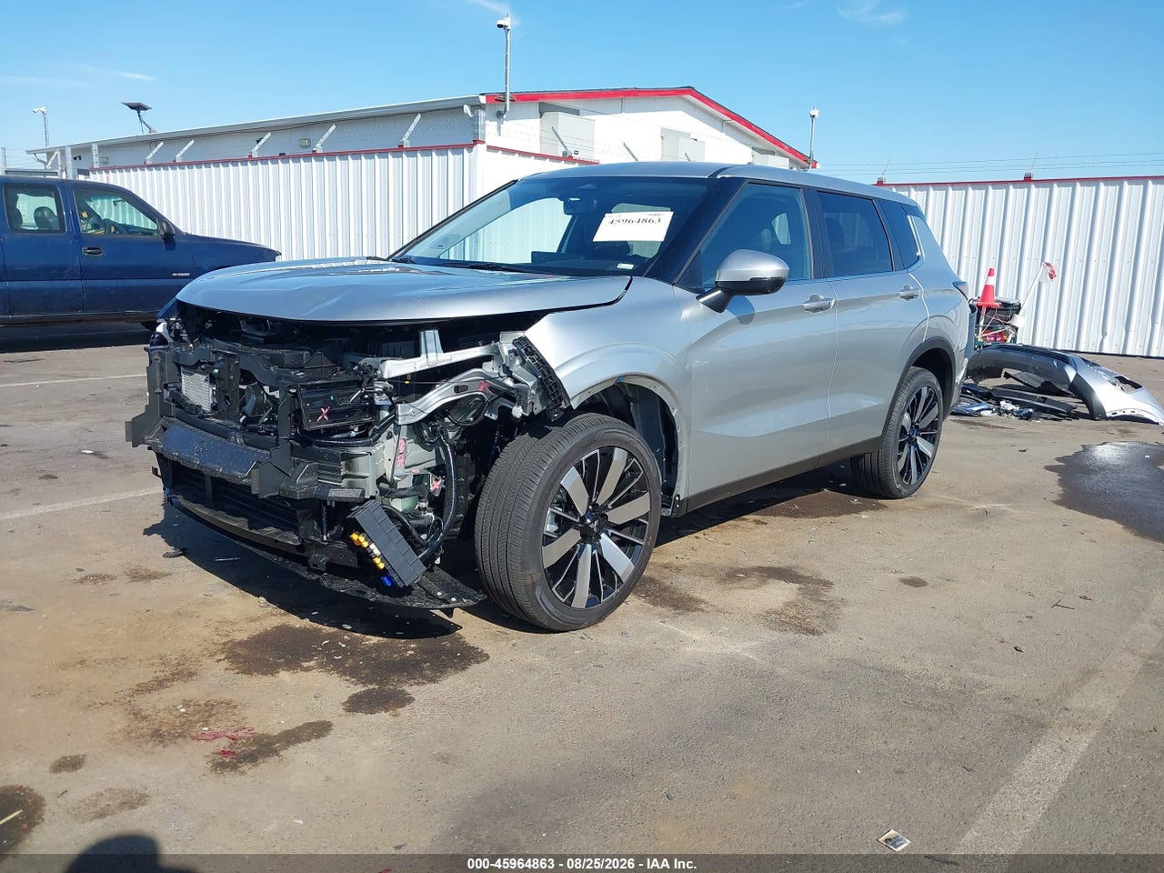 2026 MITSUBISHI OUTLANDER LE 2.5 2WD/SE 2.5 2WD · 2/11