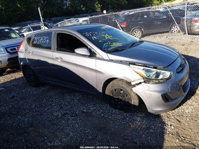 KMHCT5AE0GU****** · 2016 HYUNDAI ACCENT SE