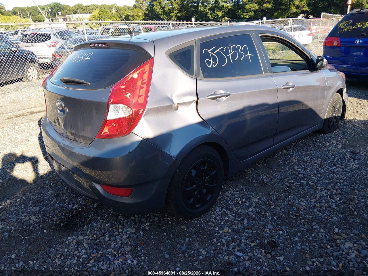 2016 HYUNDAI ACCENT SE · 4/10