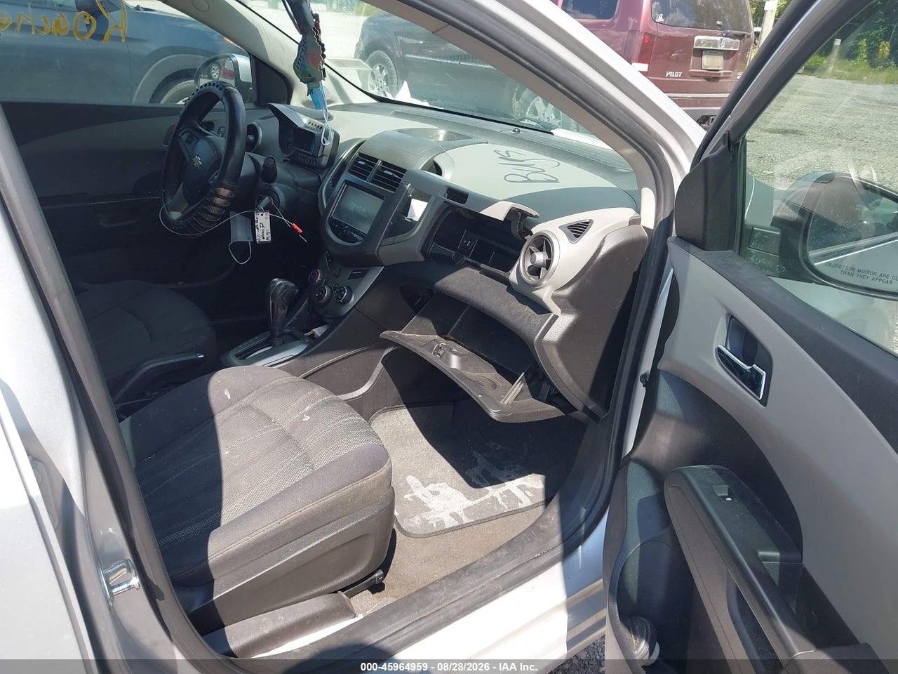 2015 CHEVROLET SONIC LT AUTO · 5/11
