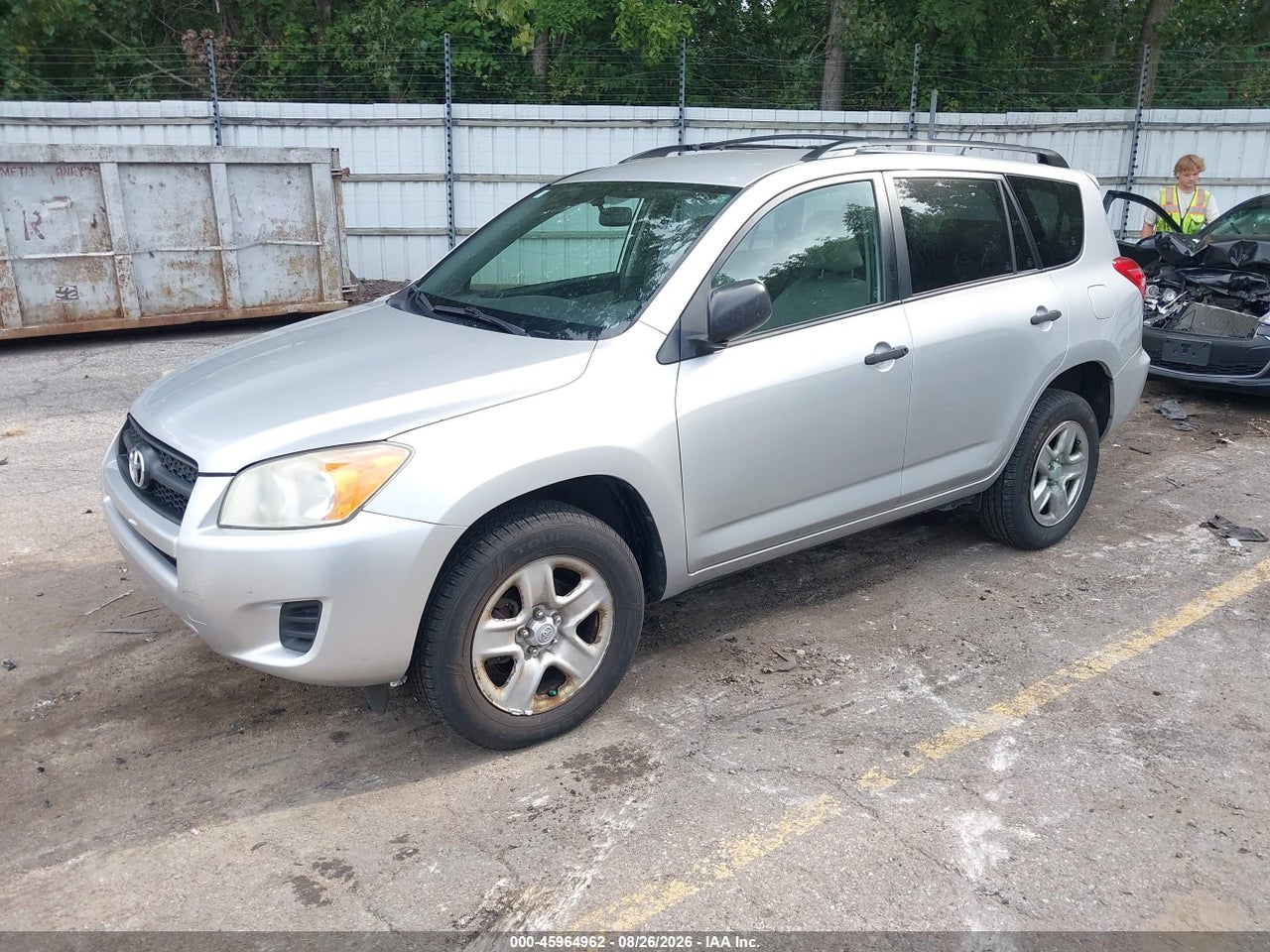 2011 TOYOTA RAV4 · 2/7