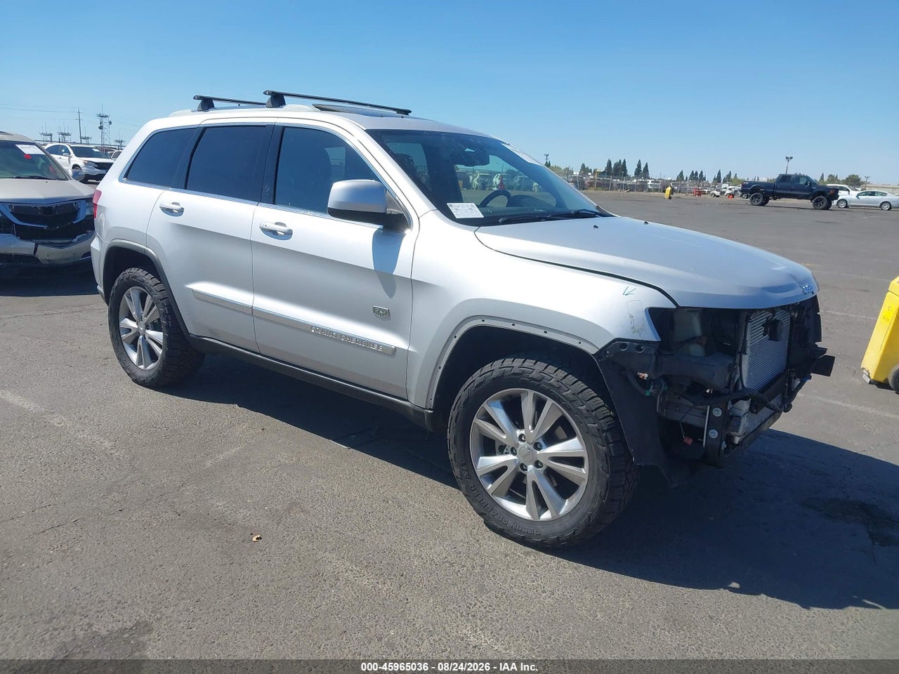1J4RS4GT8BC****** · 2011 JEEP GRAND CHEROKEE LAREDO