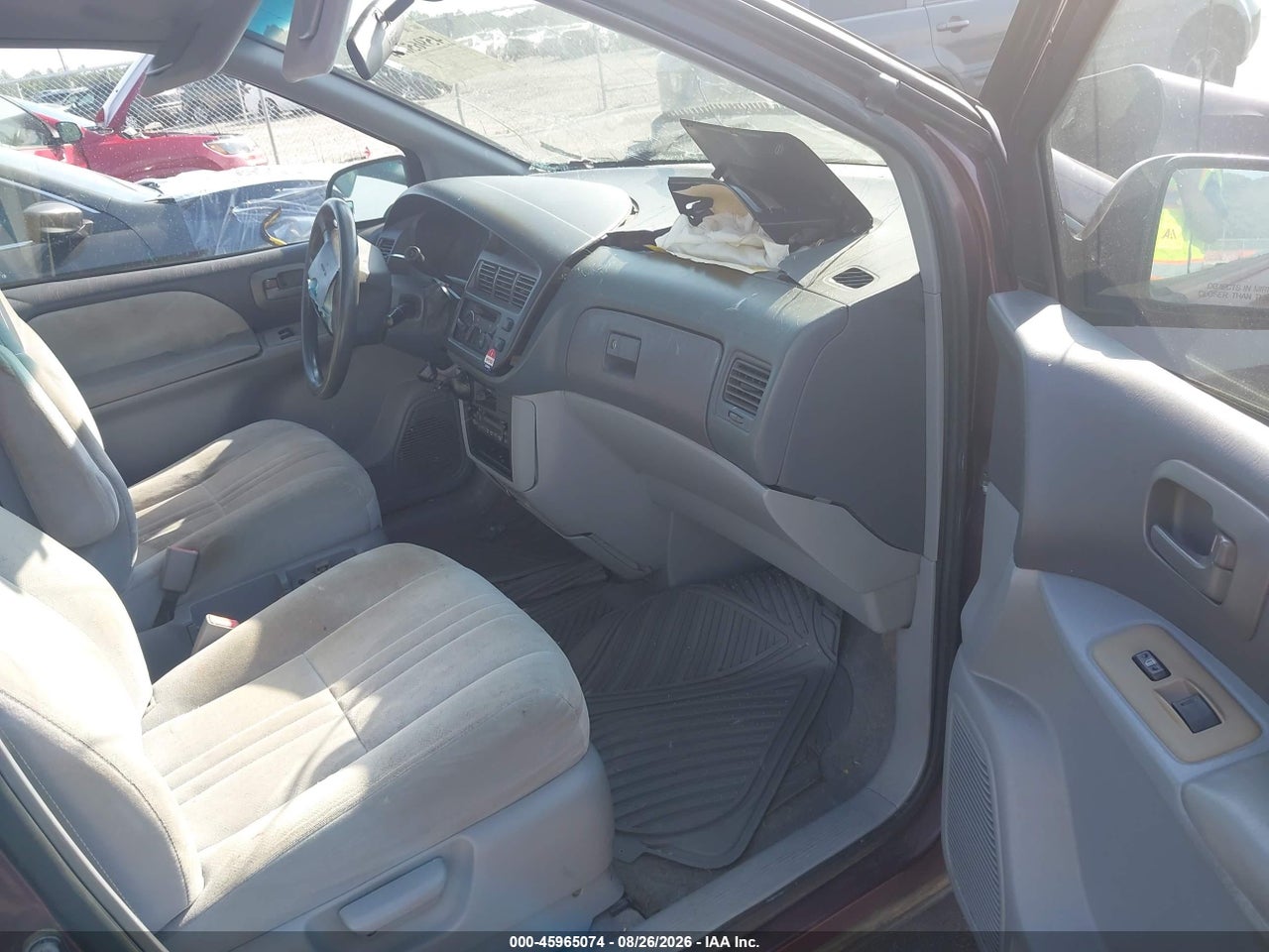 1998 TOYOTA SIENNA CE · 5/11