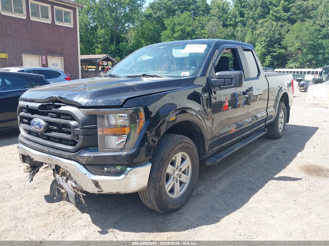 2023 FORD F-150 XL · 2/11