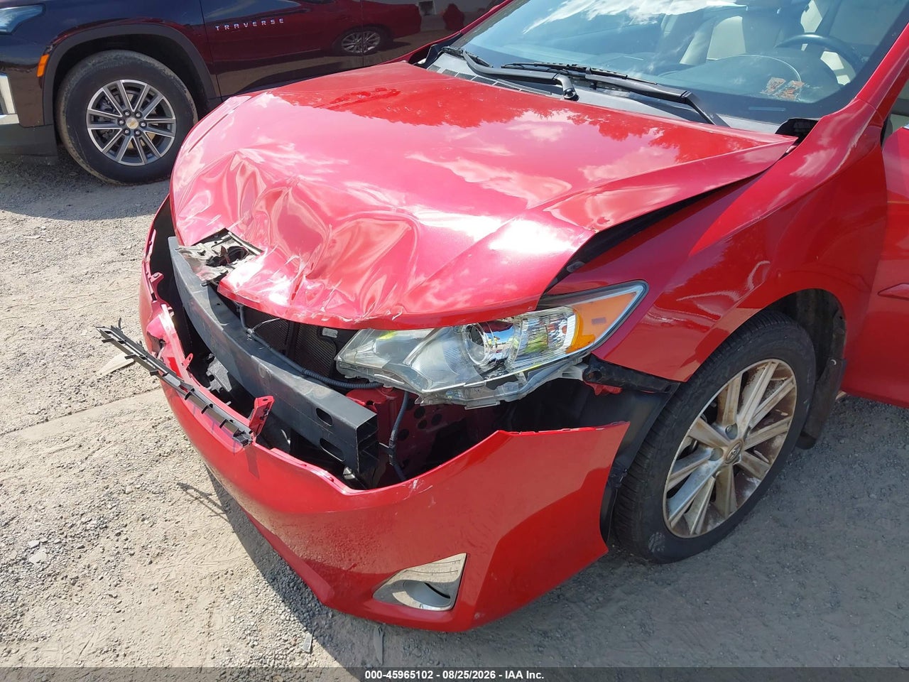 2013 TOYOTA CAMRY XLE · 6/11