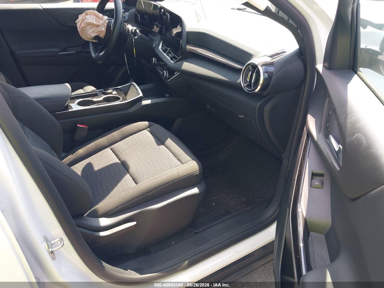 2026 CHEVROLET EQUINOX FWD LT · 5/11