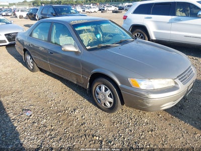4T1BG22K3XU****** · 1999 TOYOTA CAMRY LE