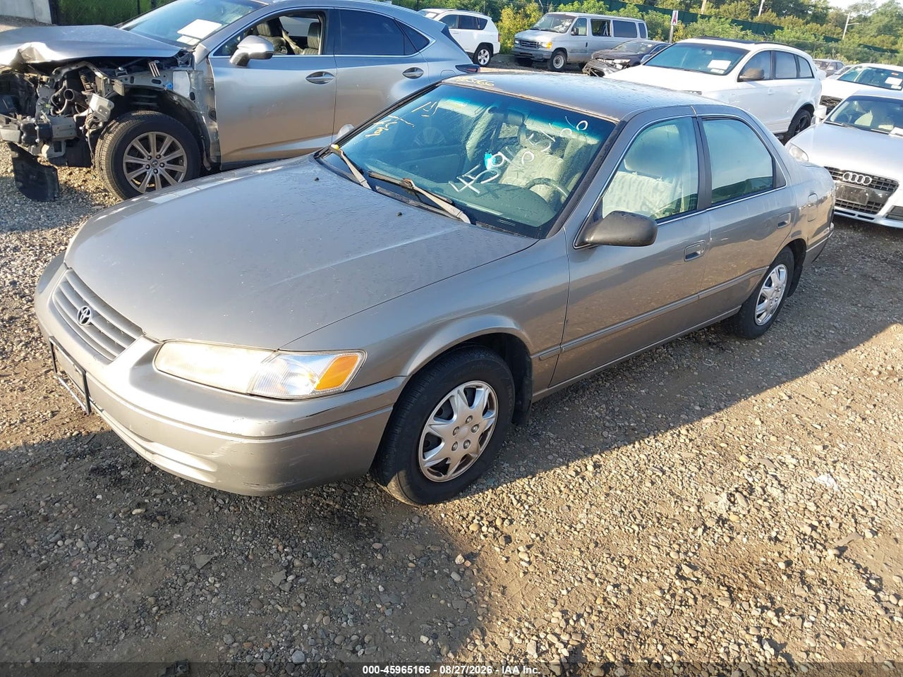 1999 TOYOTA CAMRY LE · 2/11