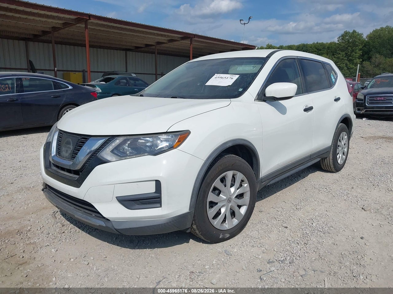 2017 NISSAN ROGUE S · 2/11
