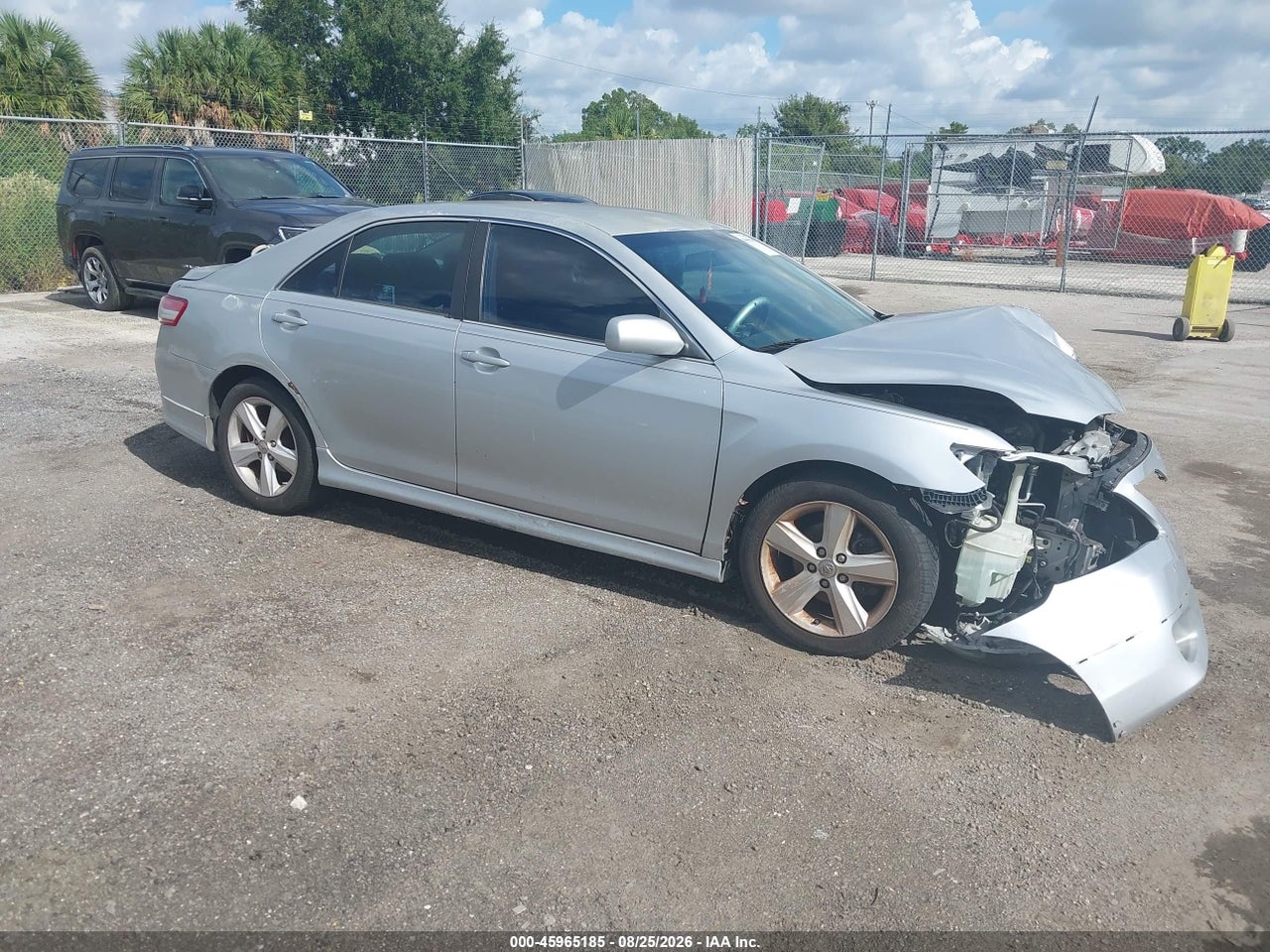 4T1BF3EKXBU****** · 2011 TOYOTA CAMRY SE