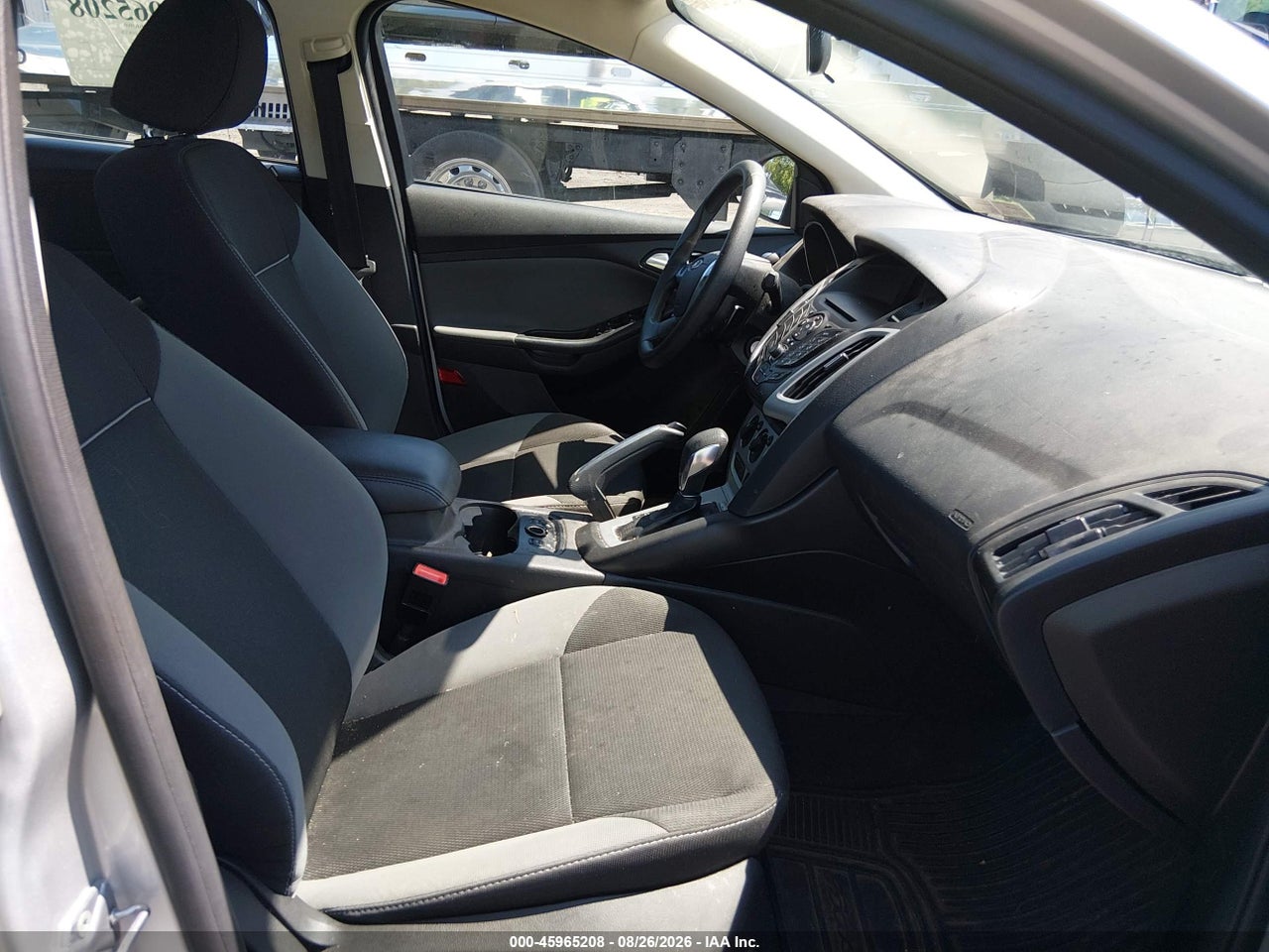 2013 FORD FOCUS SE · 5/11