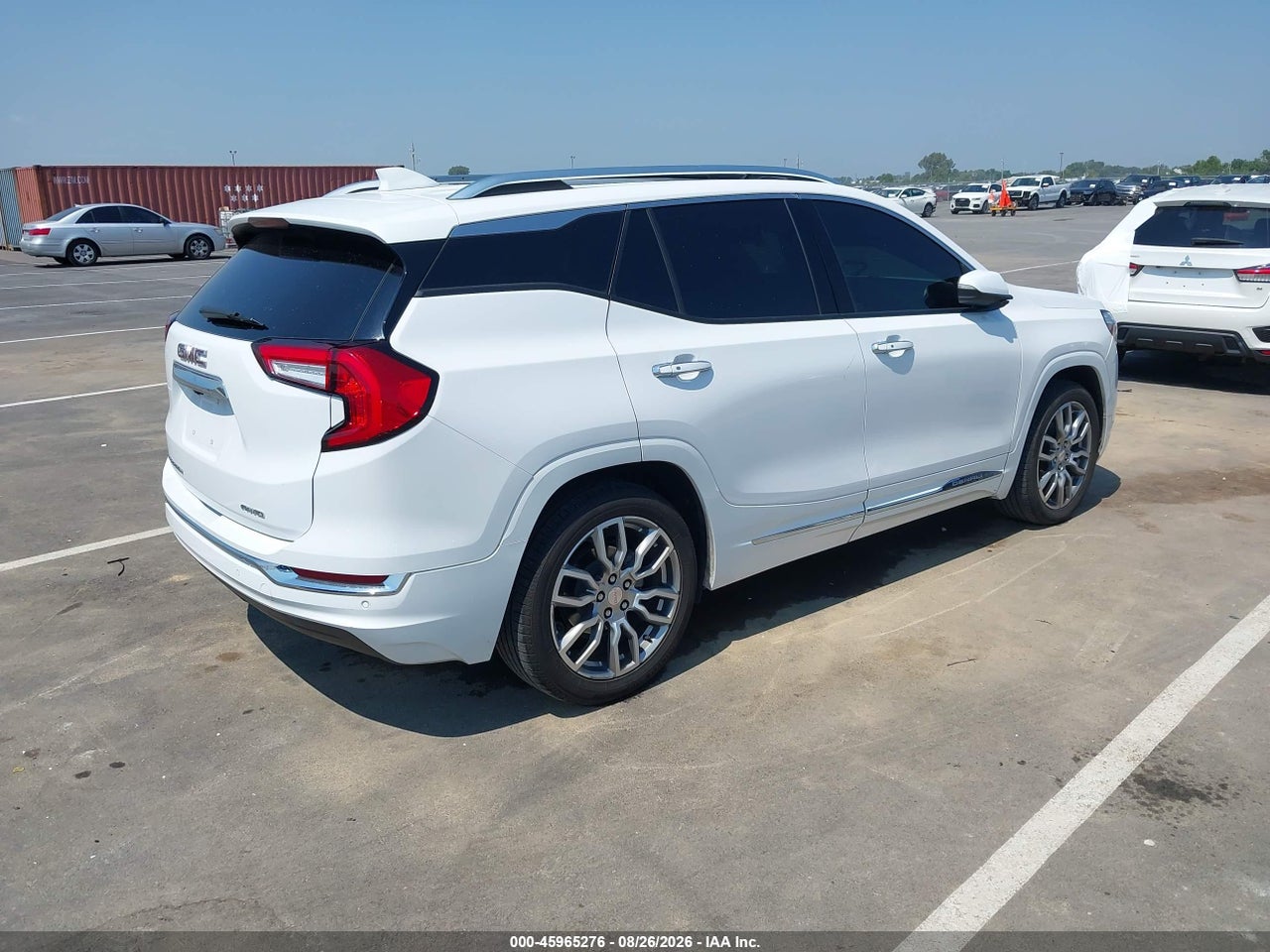 2023 GMC TERRAIN AWD DENALI · 4/11