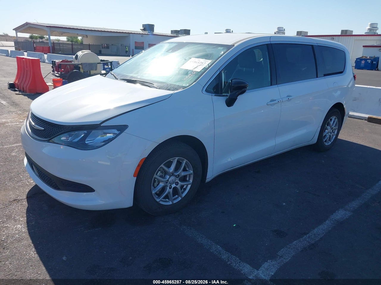 2026 CHRYSLER VOYAGER LX · 2/11