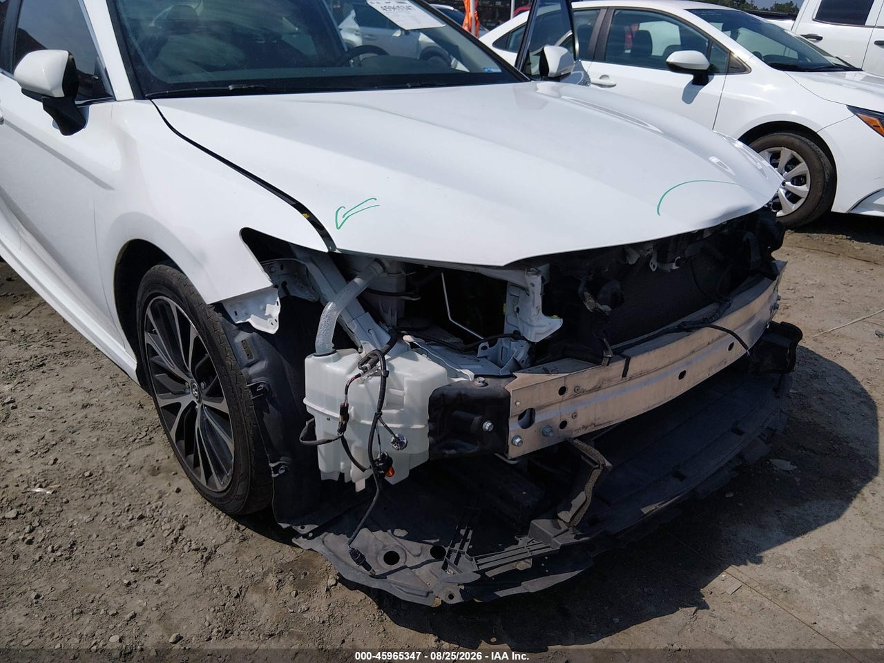 2018 TOYOTA CAMRY SE · 6/11