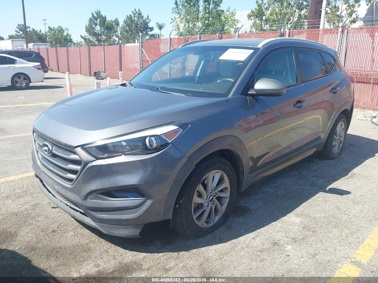2016 HYUNDAI TUCSON SE · 2/11