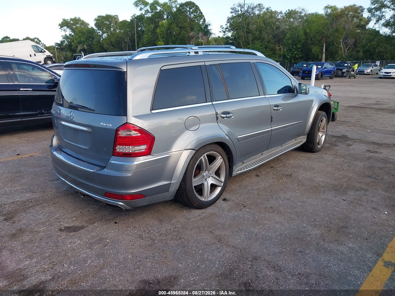2012 MERCEDES-BENZ GL 550 4MATIC · 4/11