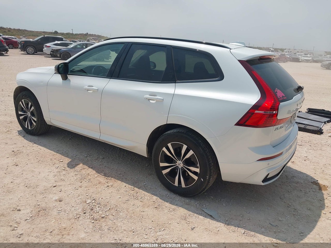 2025 VOLVO XC60 B5 CORE · 3/11
