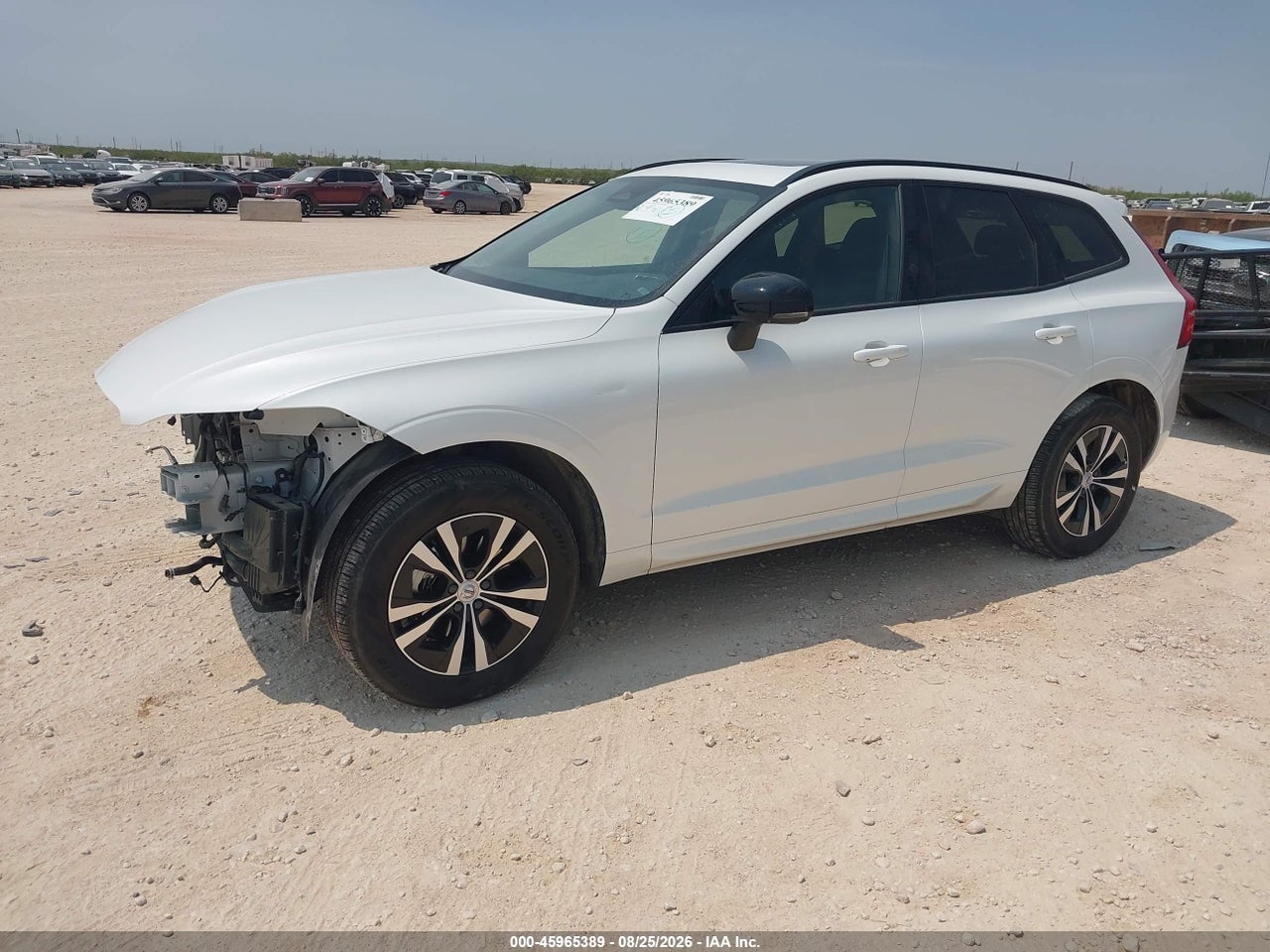 2025 VOLVO XC60 B5 CORE · 2/11