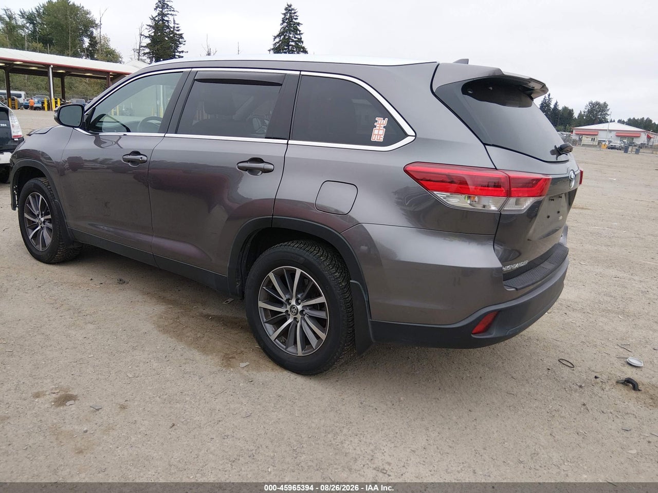 2019 TOYOTA HIGHLANDER XLE · 3/11