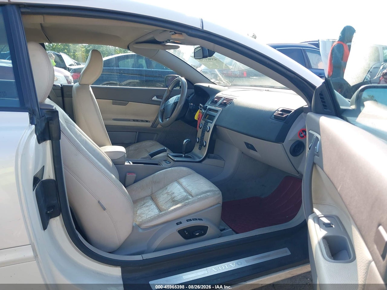 2007 VOLVO C70 T5 · 5/7