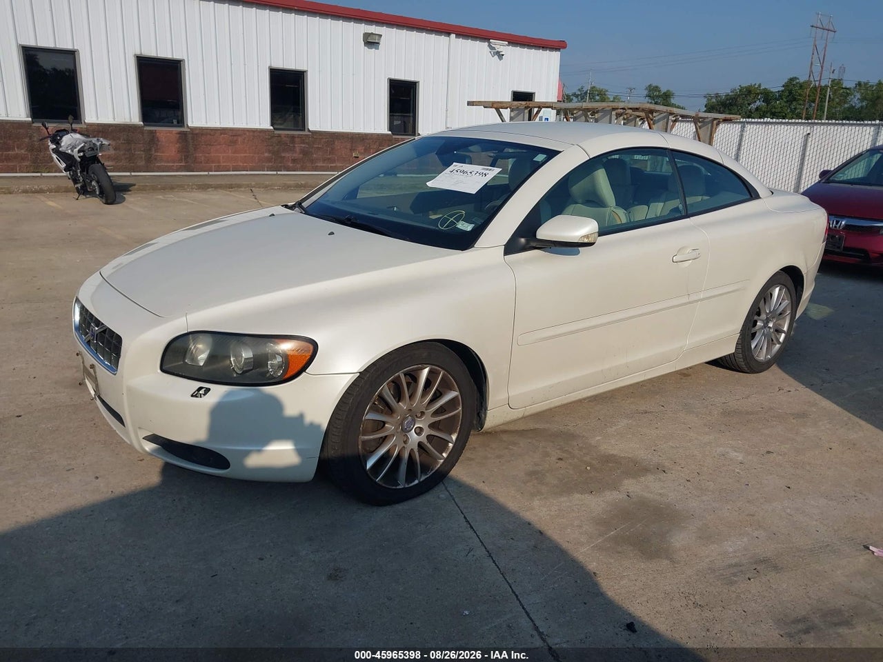 2007 VOLVO C70 T5 · 2/7