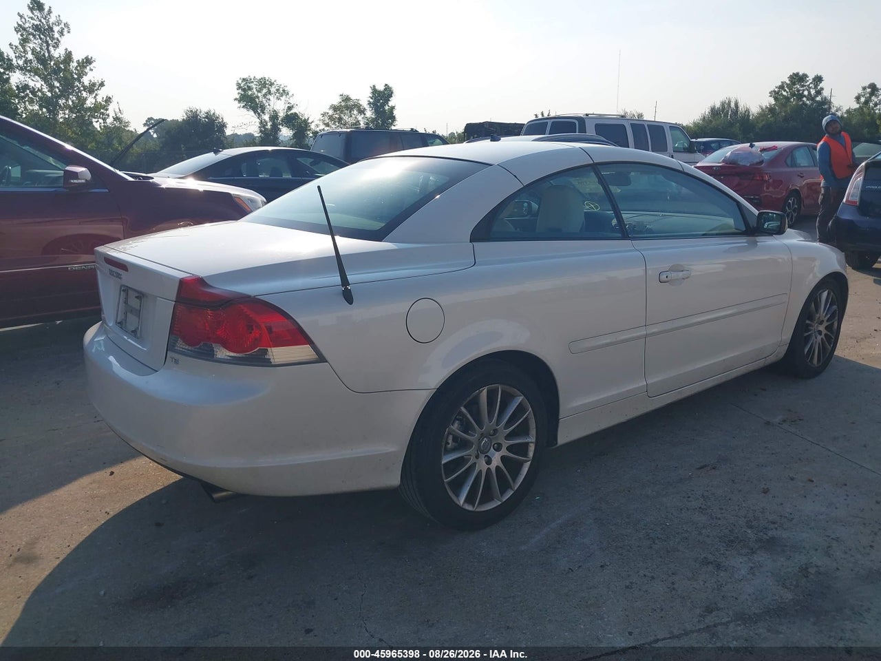 2007 VOLVO C70 T5 · 4/7