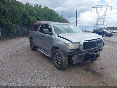 2011 TOYOTA TUNDRA GRADE 5.7L V8