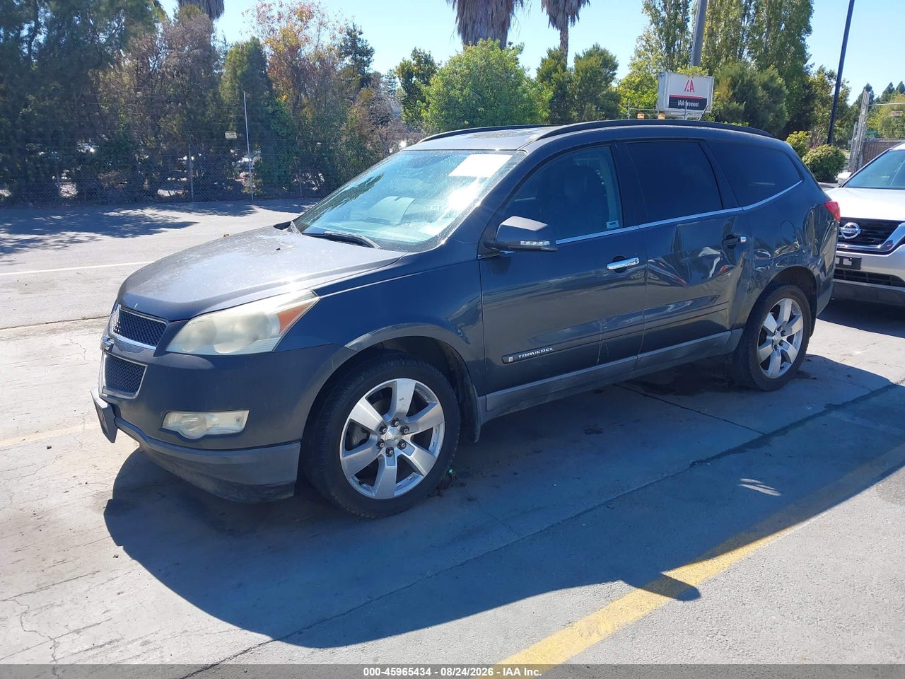 2009 CHEVROLET TRAVERSE LT · 2/11