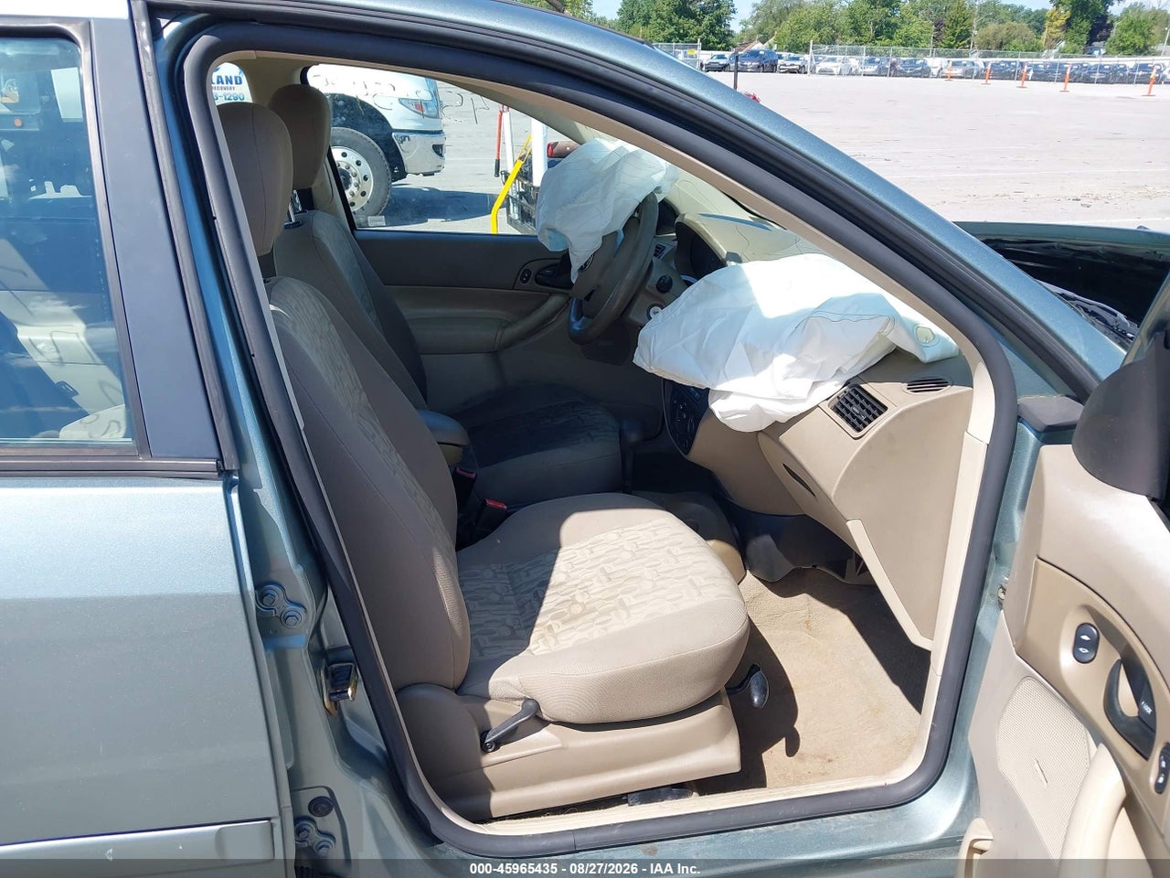2005 FORD FOCUS ZX4 · 5/11