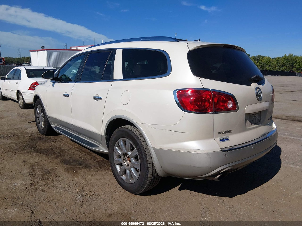 2011 BUICK ENCLAVE 2XL · 3/11