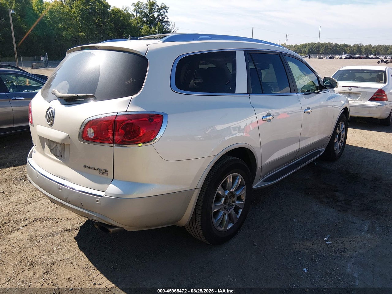 2011 BUICK ENCLAVE 2XL · 4/11