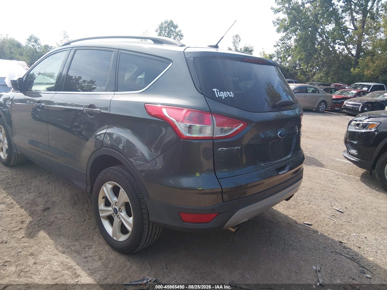 2016 FORD ESCAPE SE · 3/11