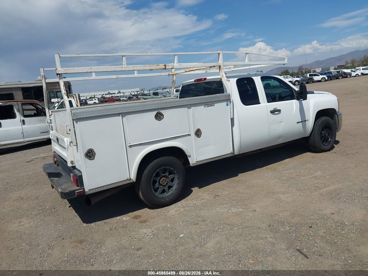 2007 CHEVROLET SILVERADO 2500HD LT2 · 4/11