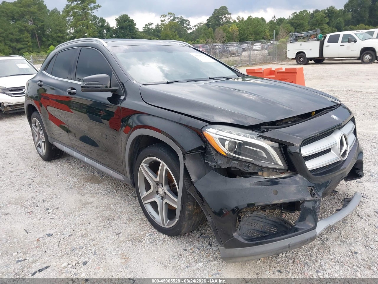 WDCTG4GB0FJ****** · 2015 MERCEDES-BENZ GLA 250 4MATIC