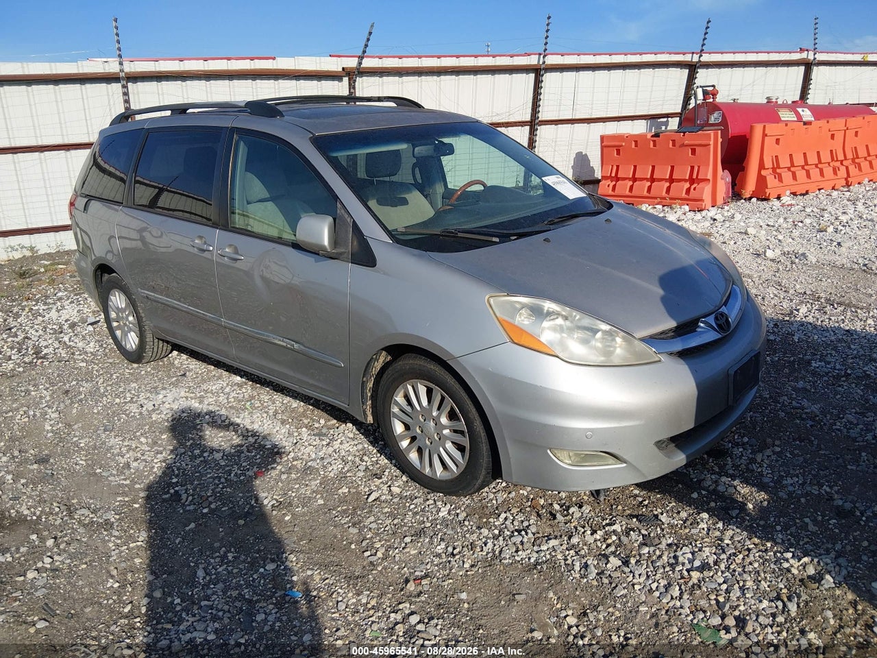 2009 TOYOTA SIENNA LIMITED