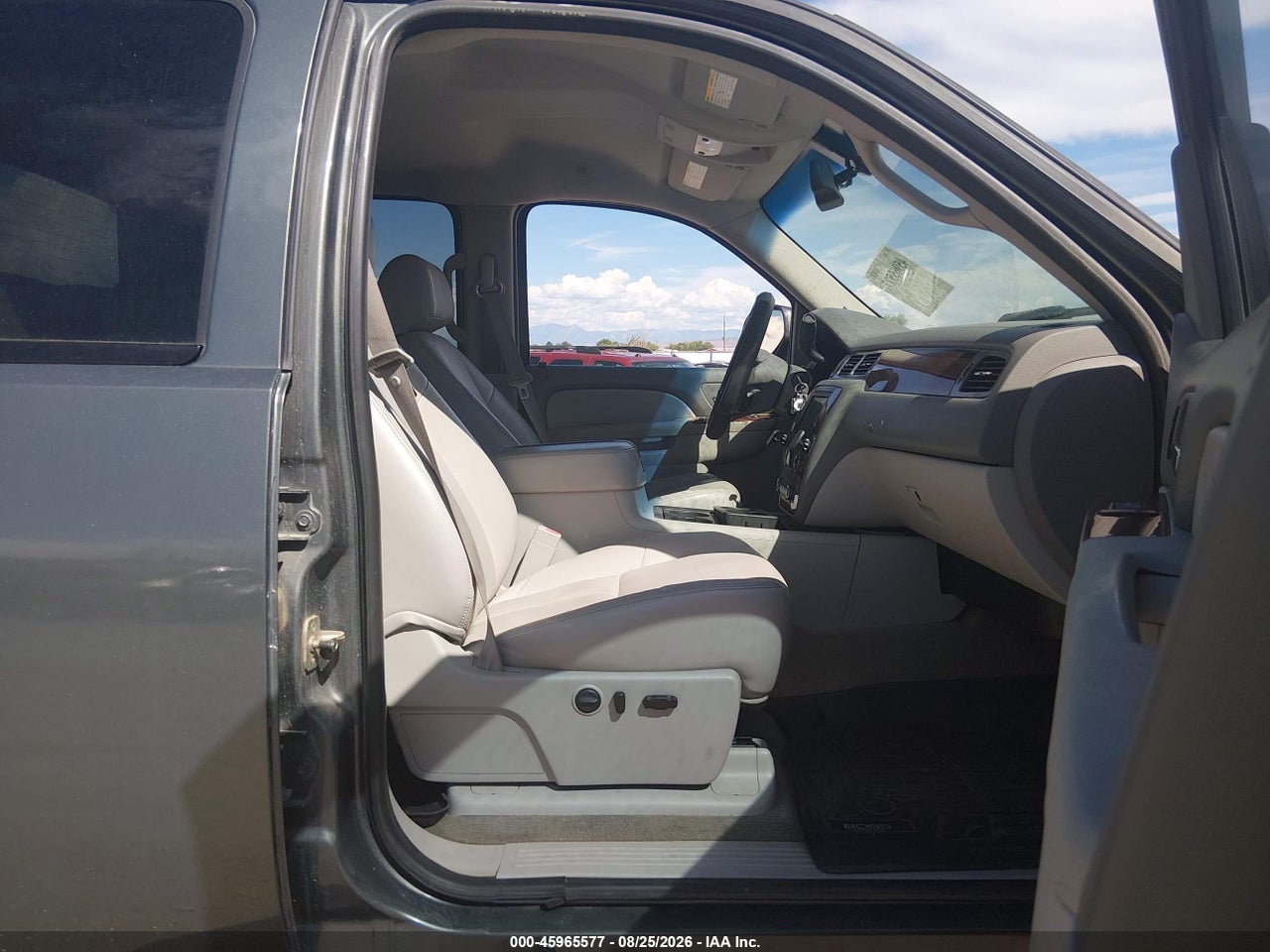 2011 CHEVROLET SILVERADO 2500HD LTZ · 5/11