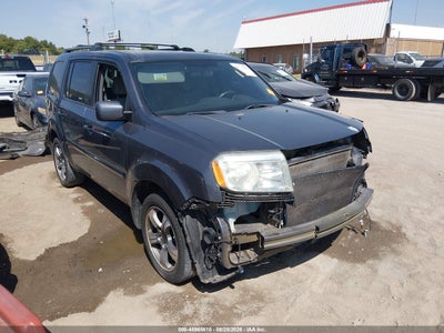 5FNYF3H33FB****** · 2015 HONDA PILOT SE