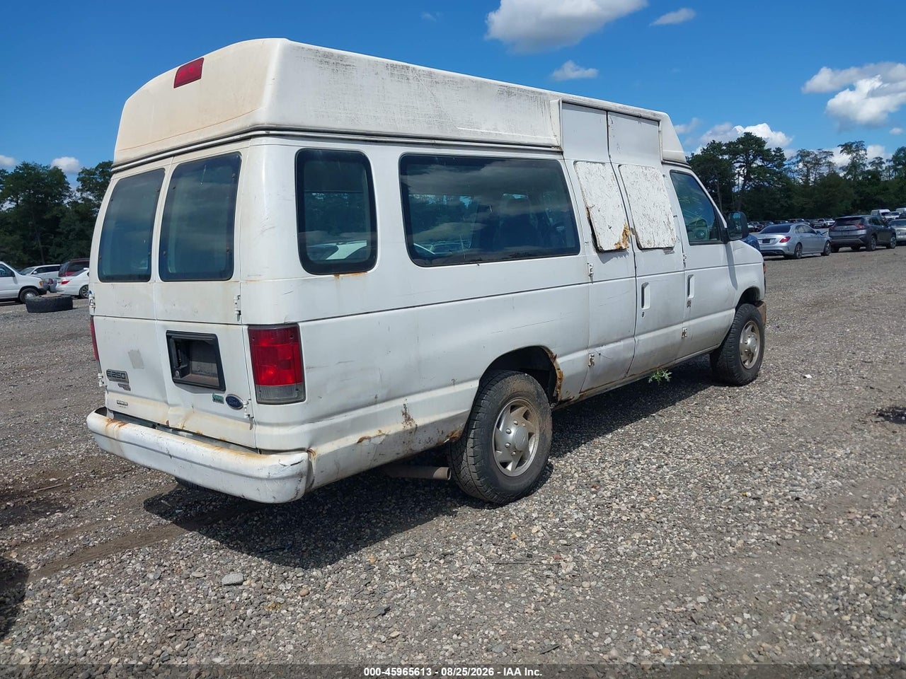 2013 FORD E-250 COMMERCIAL · 4/11