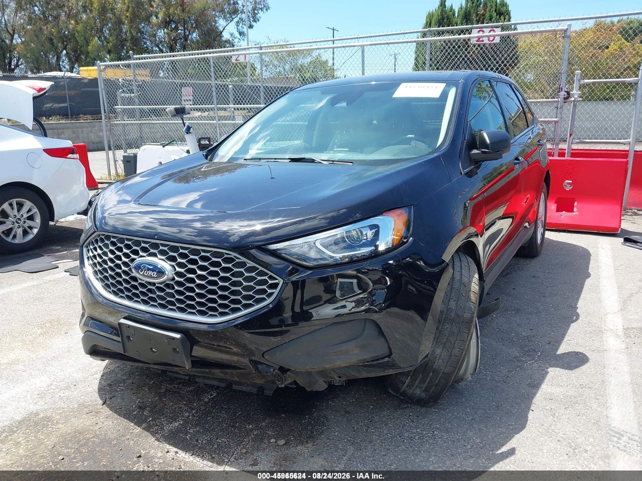 2023 FORD EDGE SE · 2/10