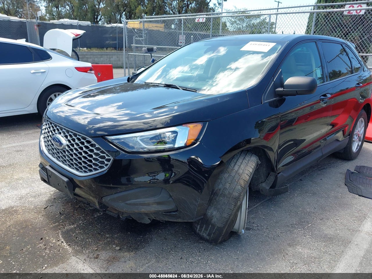 2023 FORD EDGE SE · 6/10