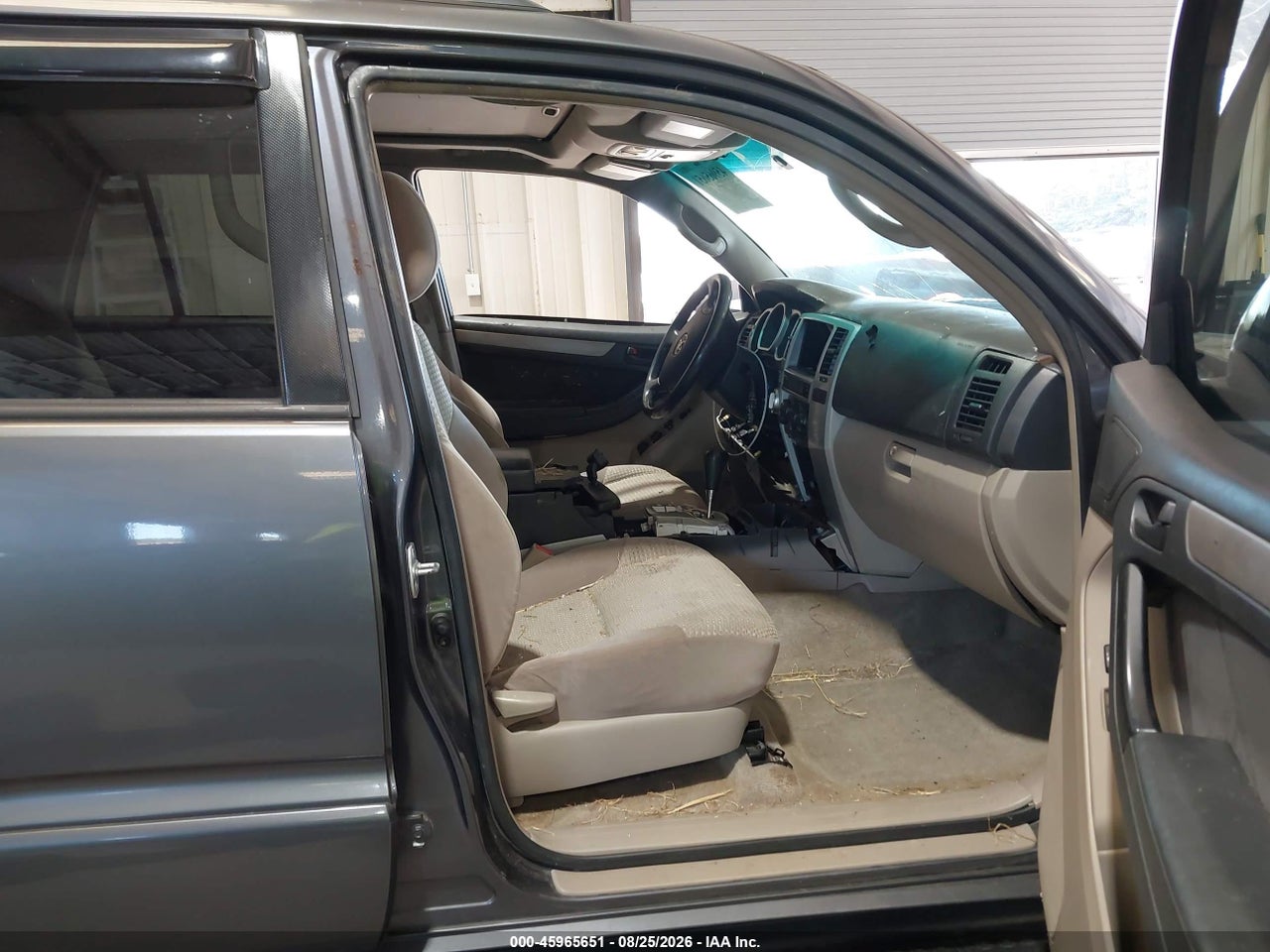 2005 TOYOTA 4RUNNER SR5 V8 · 5/11