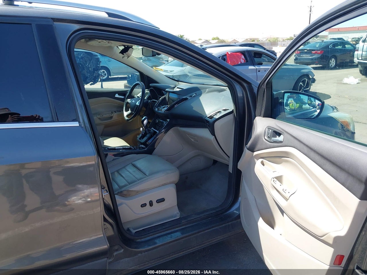 2015 FORD ESCAPE TITANIUM · 5/11