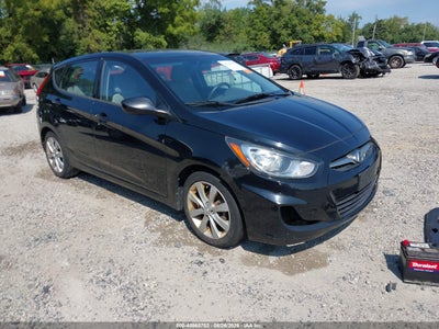 KMHCU5AE9CU****** · 2012 HYUNDAI ACCENT SE
